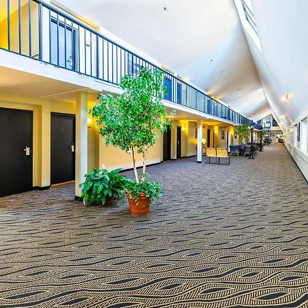 Quality Inn & Suites Garden Of The Gulf Summerside Buitenkant foto