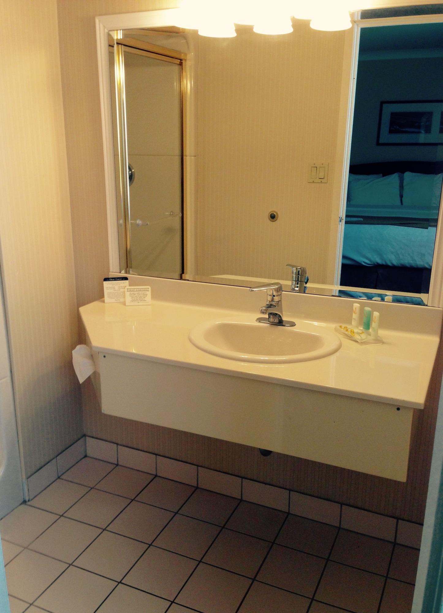 Quality Inn & Suites Garden Of The Gulf Summerside Buitenkant foto
