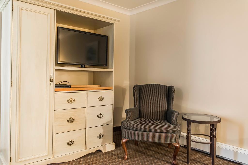 Quality Inn & Suites Garden Of The Gulf Summerside Buitenkant foto