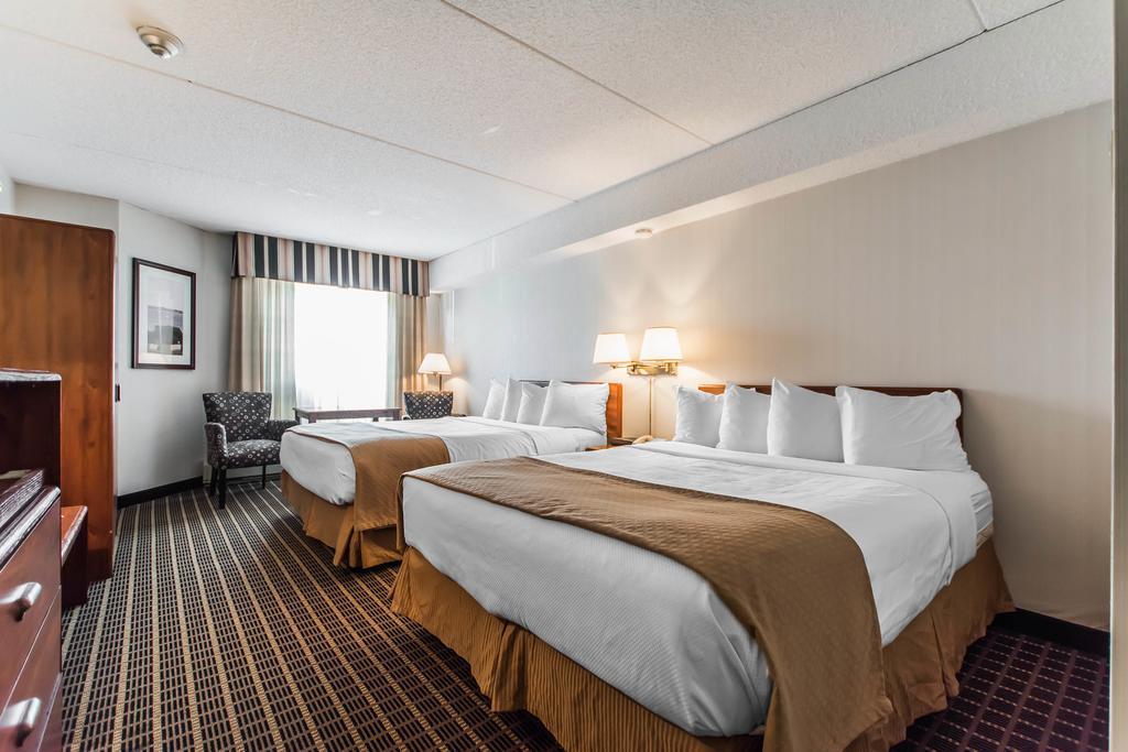 Quality Inn & Suites Garden Of The Gulf Summerside Buitenkant foto