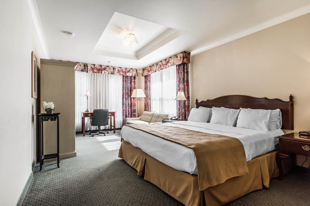 Quality Inn & Suites Garden Of The Gulf Summerside Buitenkant foto
