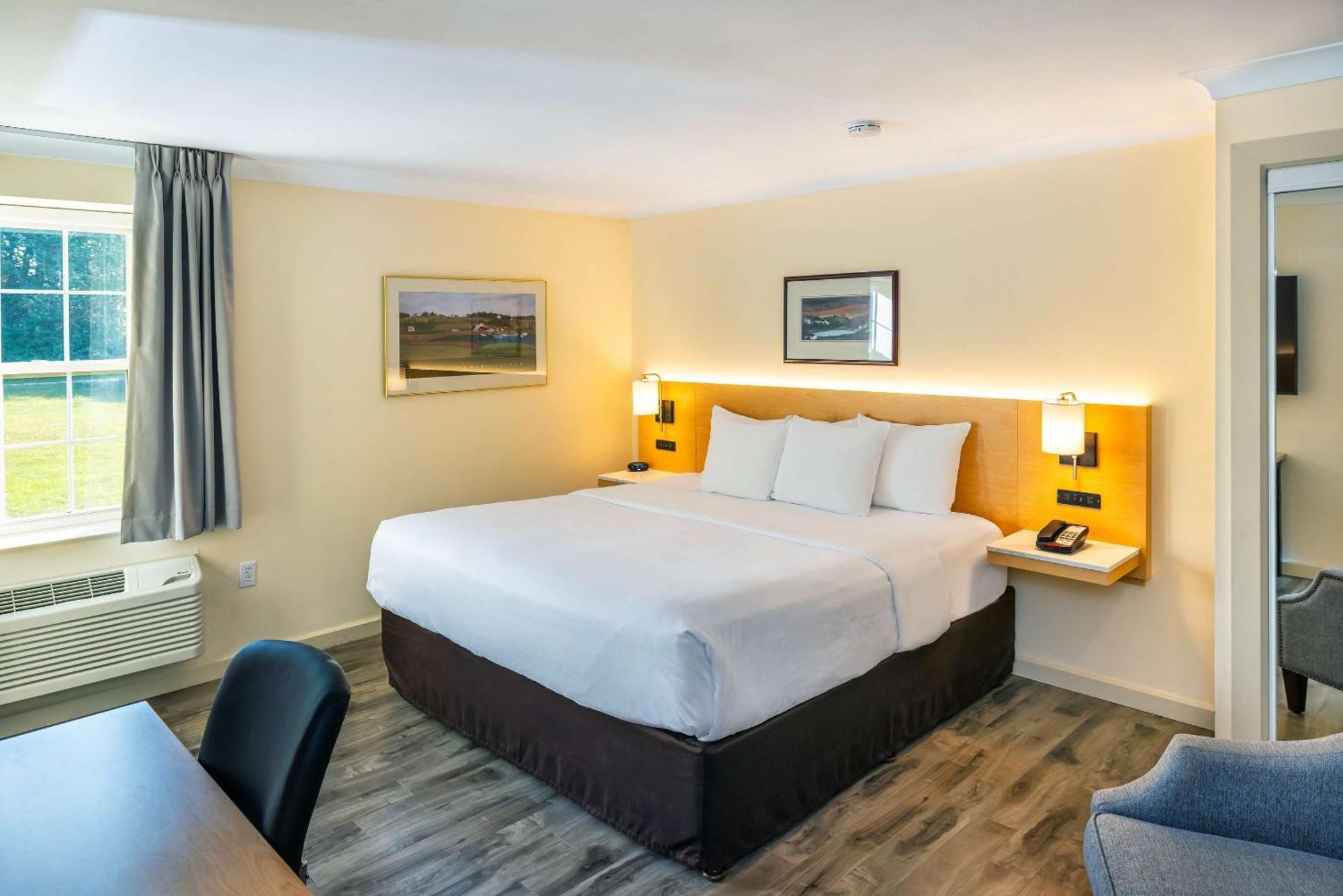 Quality Inn & Suites Garden Of The Gulf Summerside Buitenkant foto