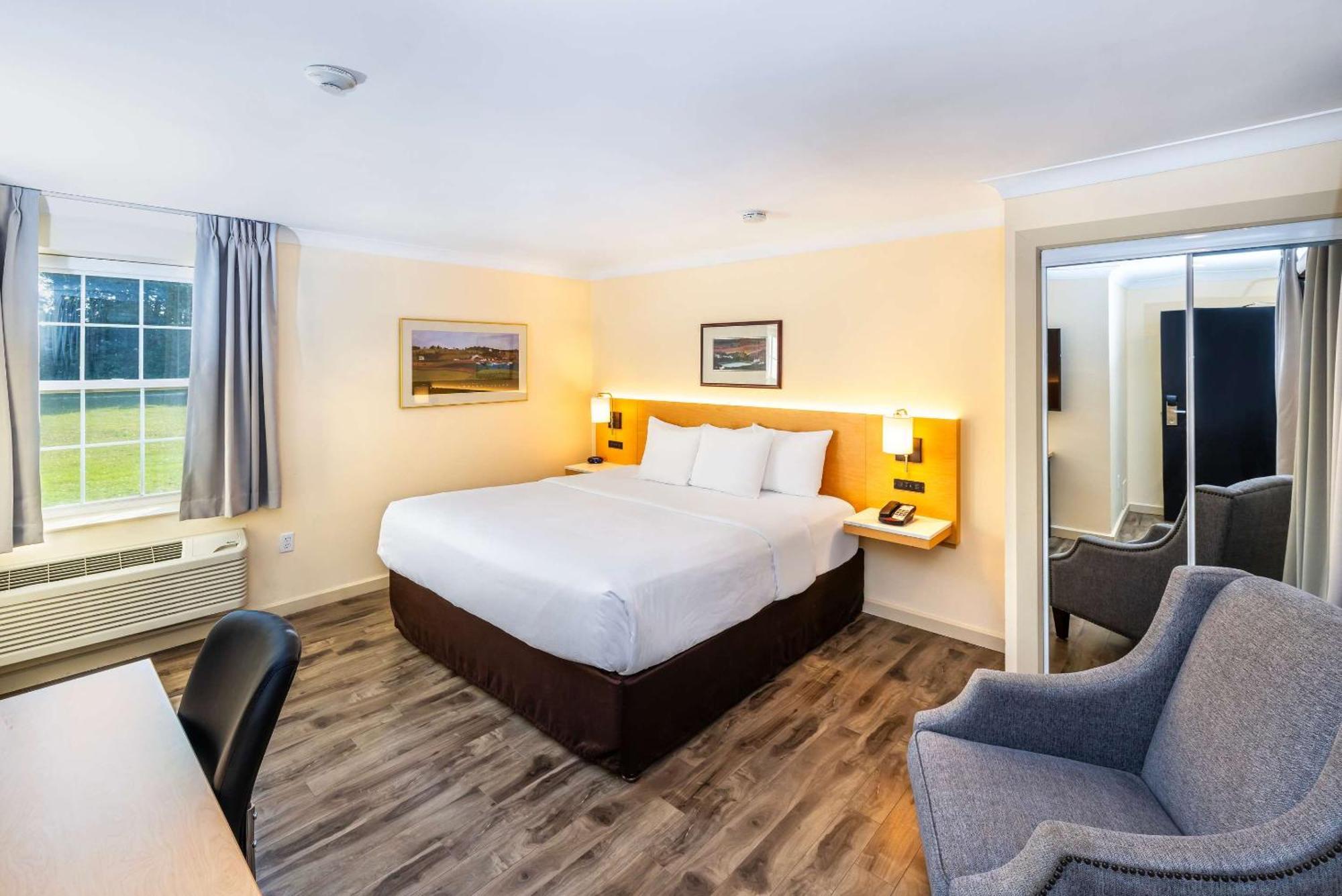 Quality Inn & Suites Garden Of The Gulf Summerside Buitenkant foto