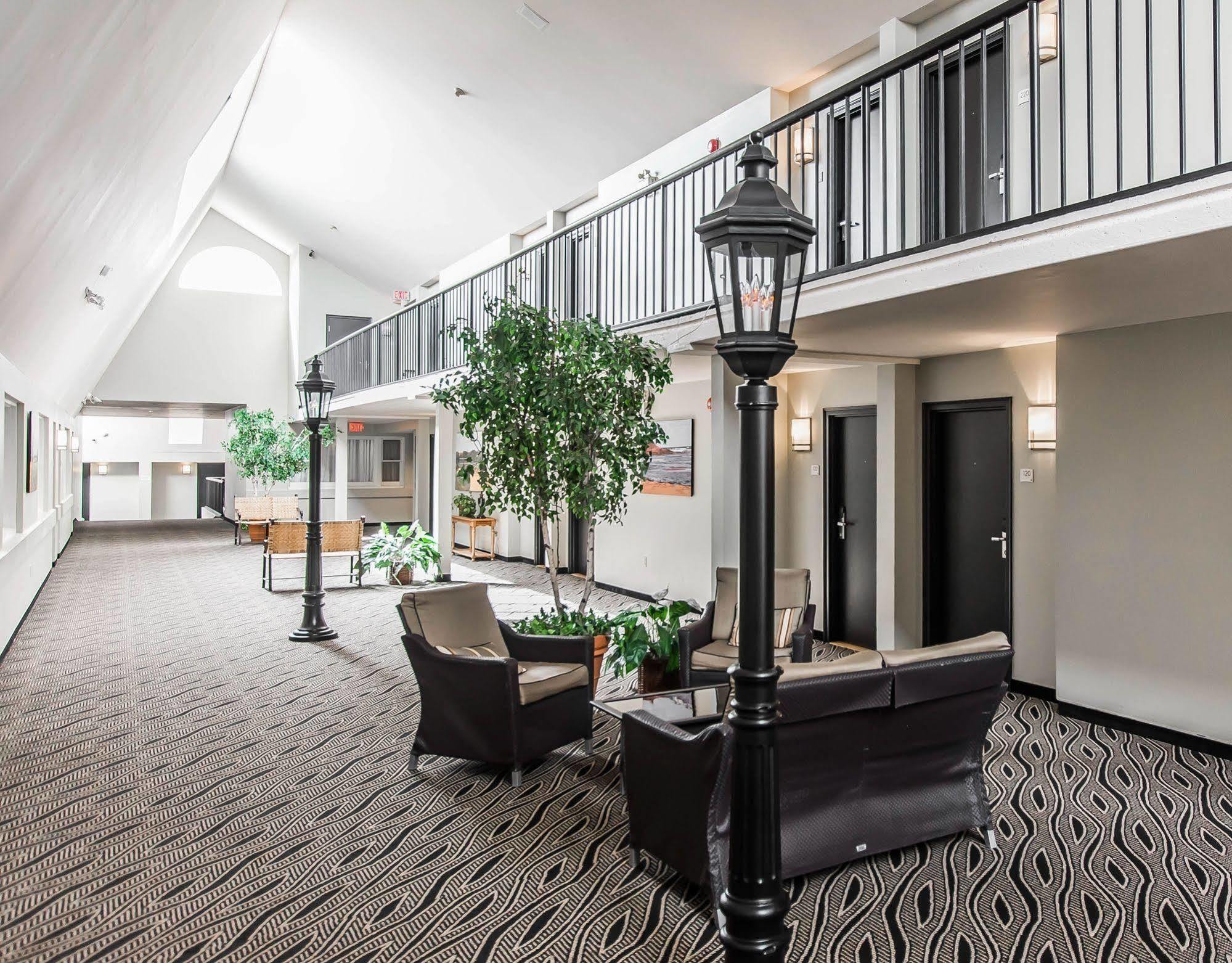 Quality Inn & Suites Garden Of The Gulf Summerside Buitenkant foto