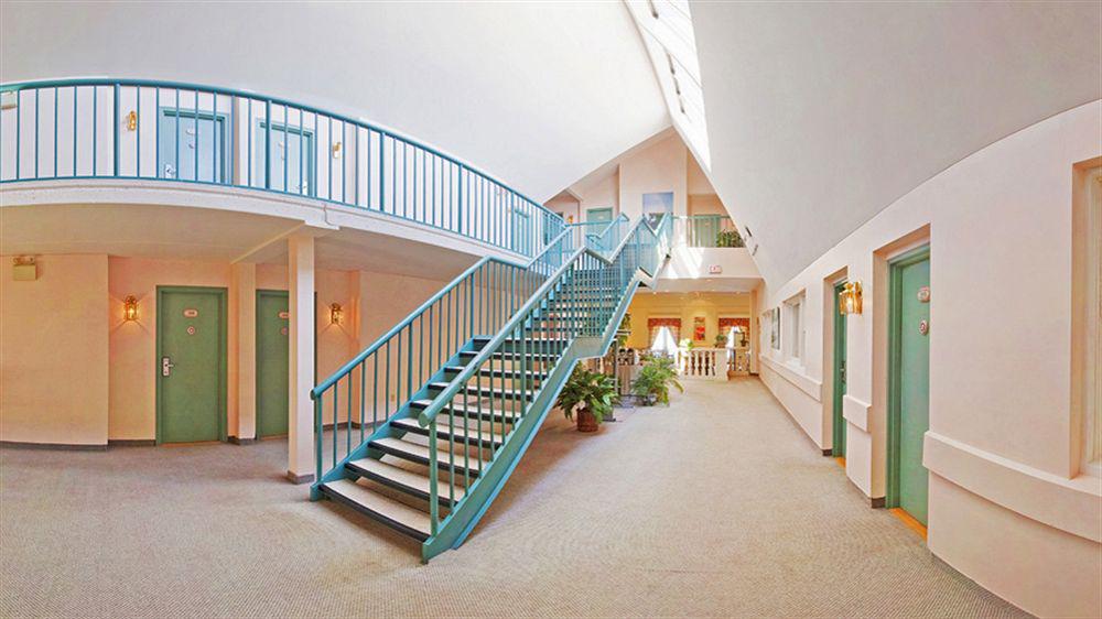 Quality Inn & Suites Garden Of The Gulf Summerside Interieur foto
